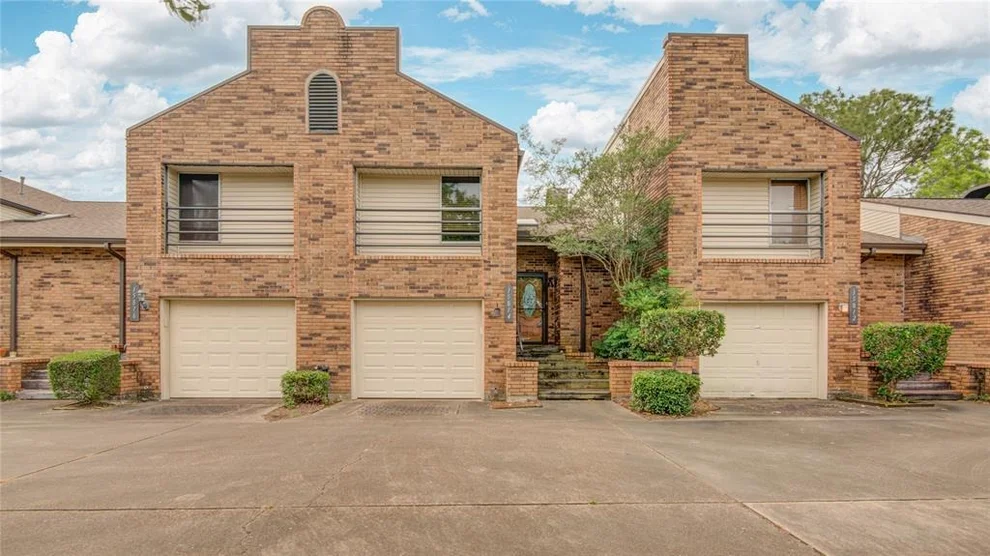 Unit for sale at 15814 Seahorse Drive, Houston, TX 77062