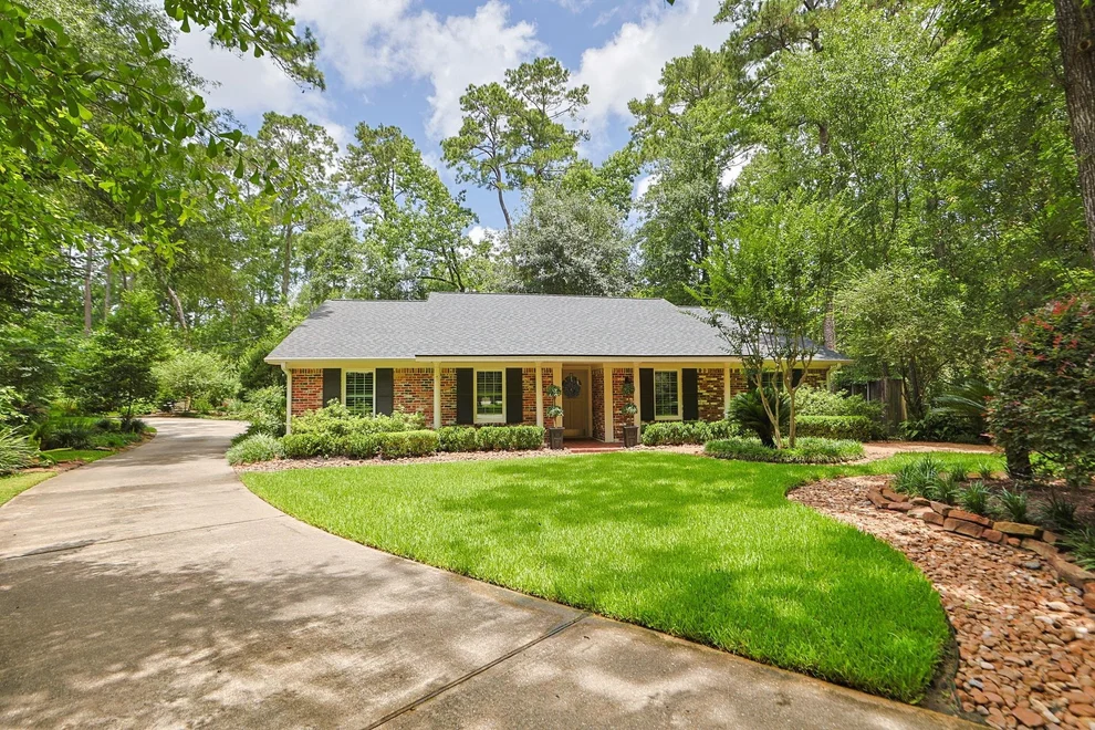 Unit for sale at 621 Augusta Park, Conroe, TX 77302