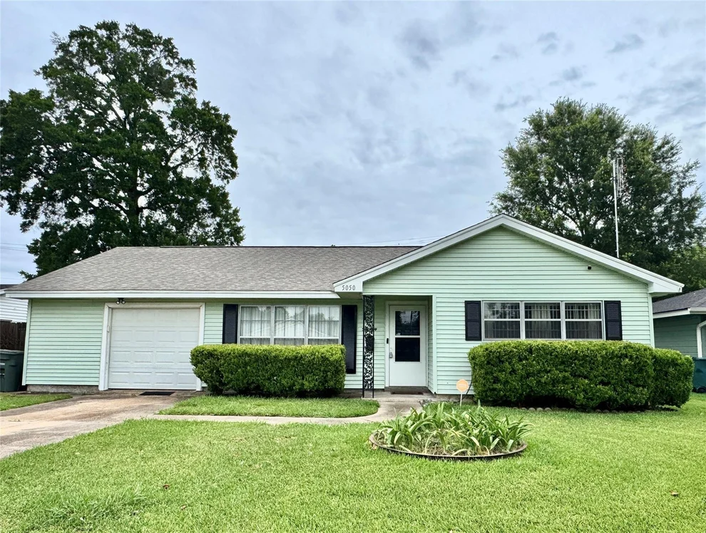 Unit for sale at 5050 Swallow Drive, Beaumont, TX 77707