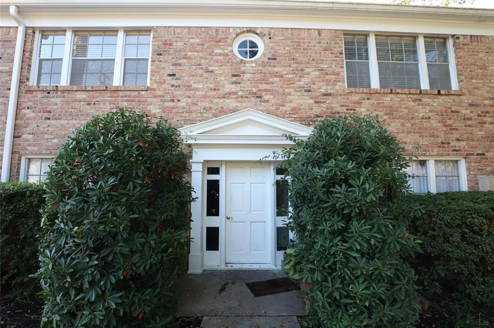 Unit for sale at 4040 San Felipe Street, Houston, TX 77027