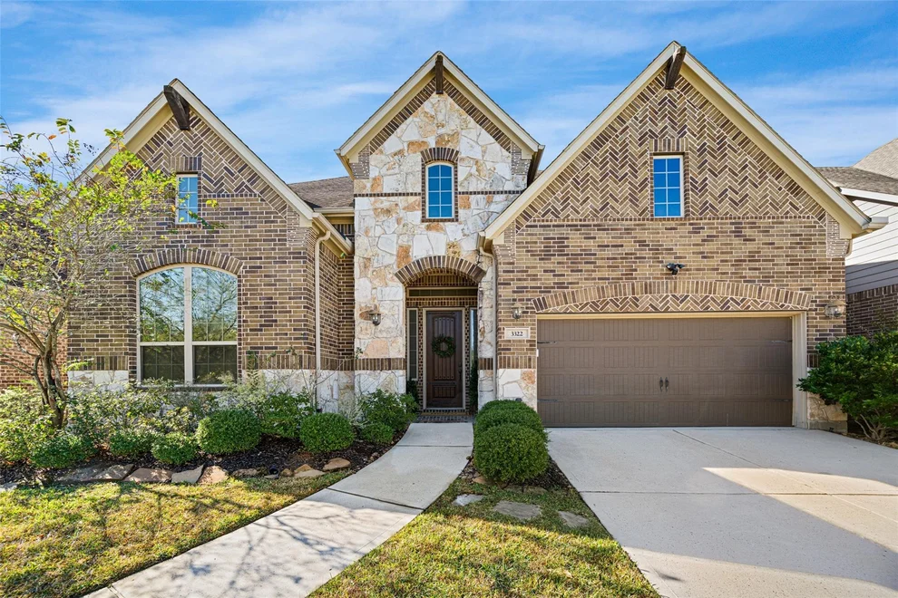 Unit for sale at 3322 Pleasant Hollow Lane, Houston, TX 77365