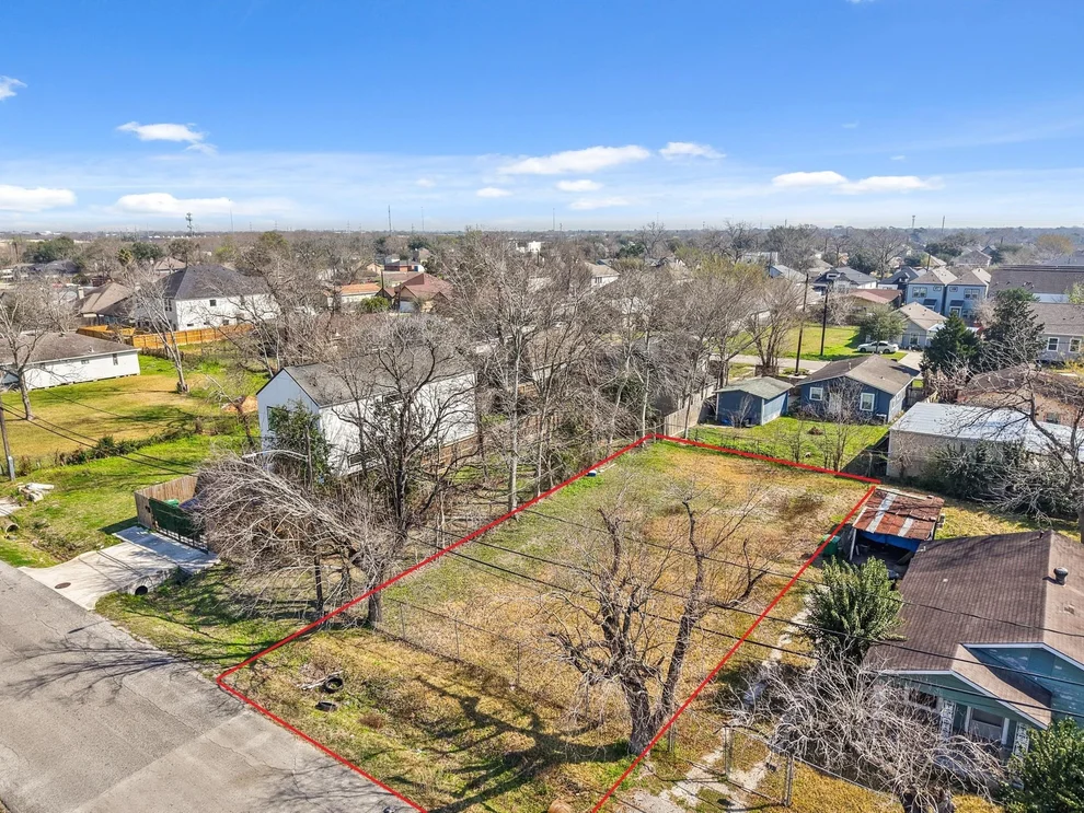 Unit for sale at 8133 Canyon Street, Houston, TX 77051