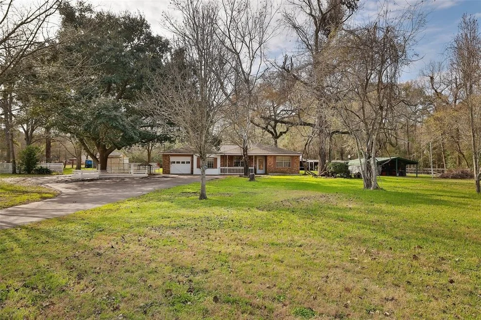 Unit for sale at 27015 Cherokee Lane, Magnolia, TX 77354