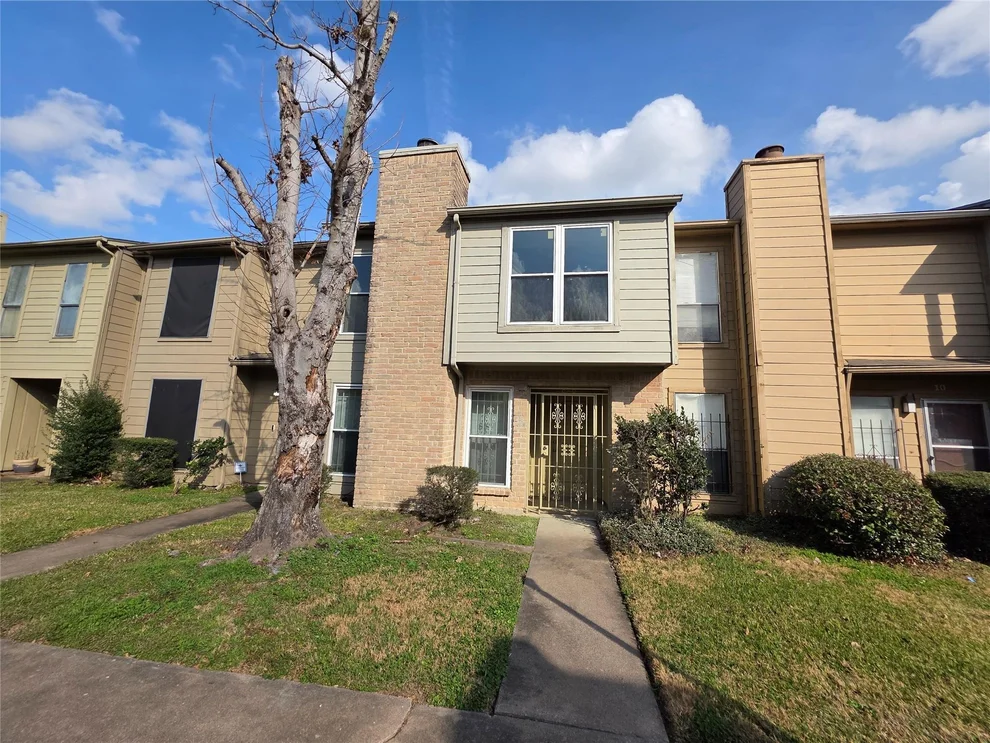 Unit for sale at 11685 Alief Clodine Road, Houston, TX 77082