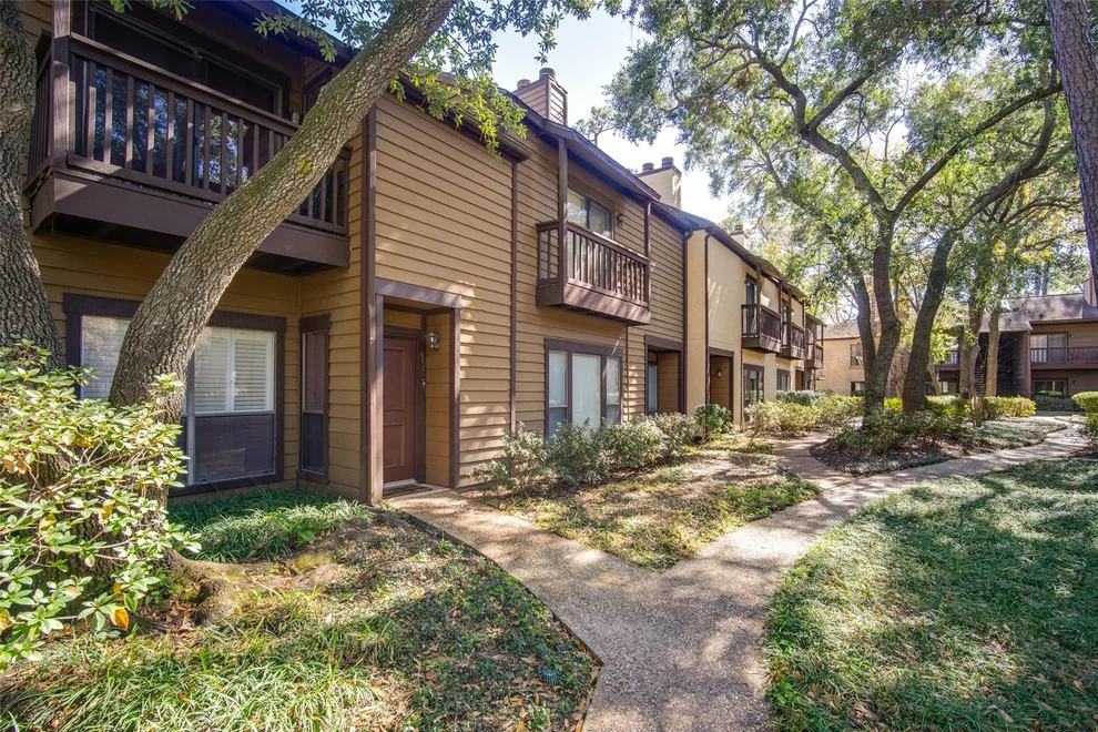Unit for sale at 11711 Memorial Drive, Houston, TX 77024