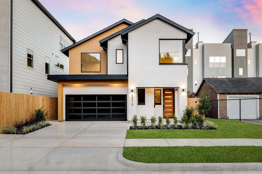 Unit for sale at 2213 Whitney Street, Houston, TX 77006