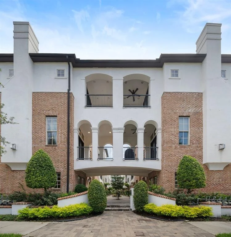 Unit for sale at 2803 Rusk Street, Houston, TX 77003