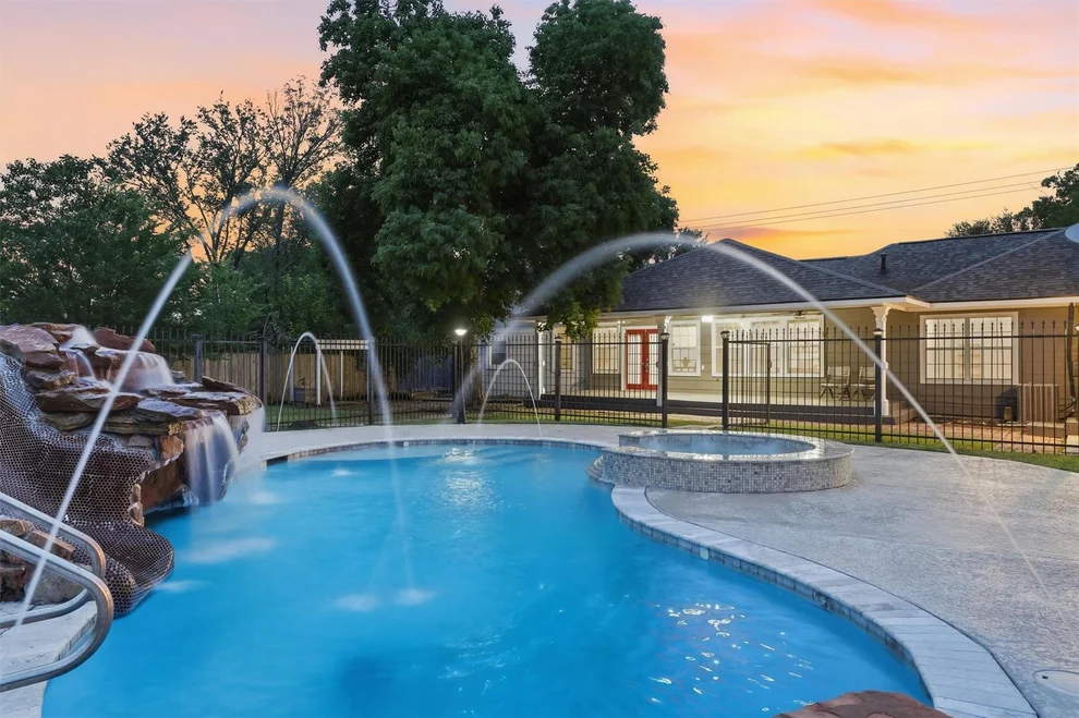 Unit for sale at 2415 W Cedar Bayou Lynchburg Road, Baytown, TX 77521