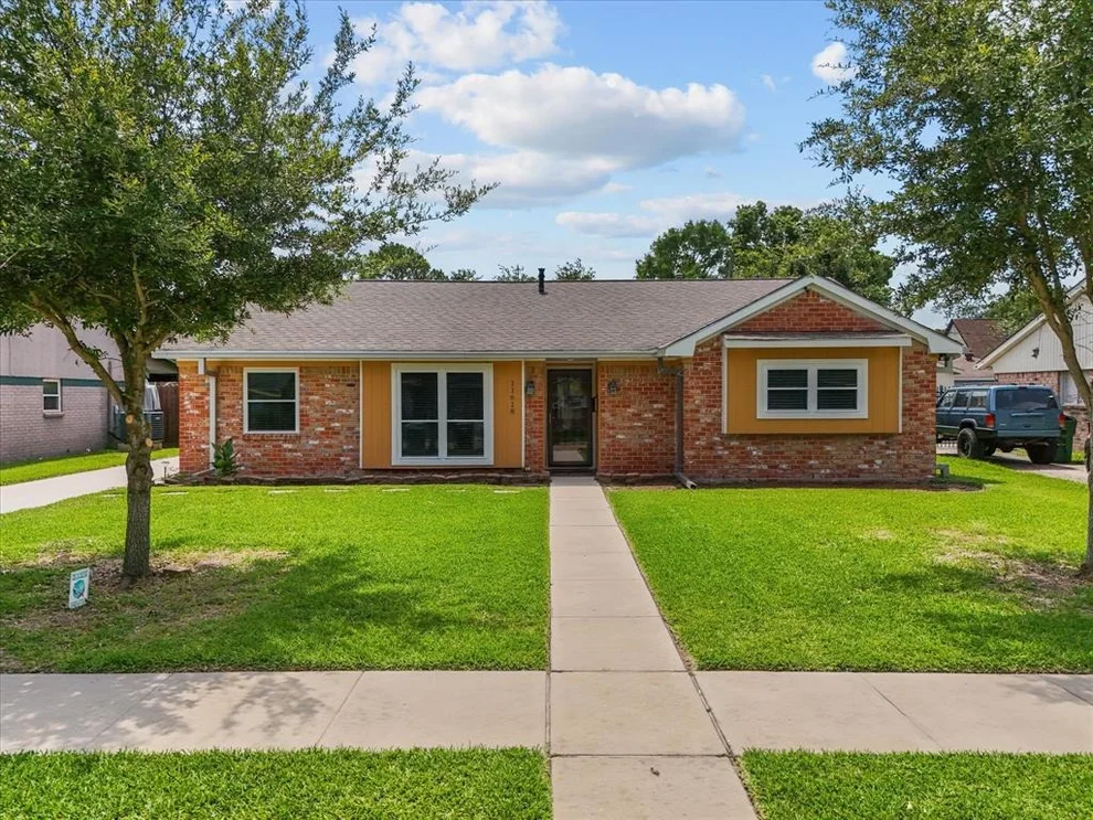 Unit for sale at 11618 Sagehollow Lane, Houston, TX 77089