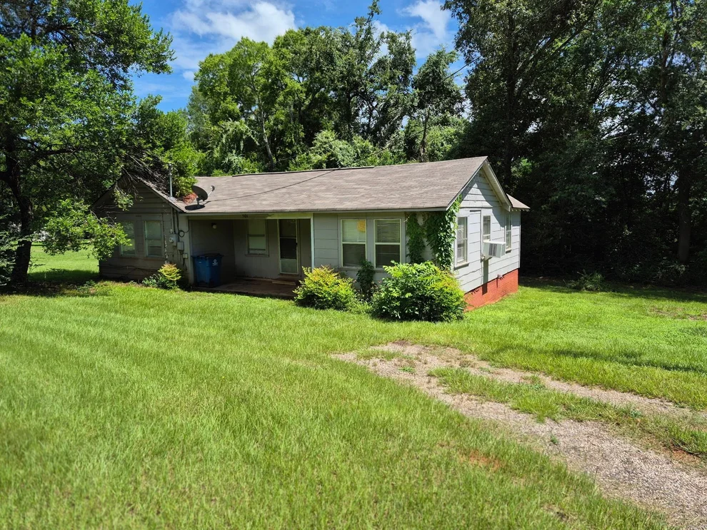 Unit for sale at 501 Myrtle Drive, Jacksonville, TX 75766