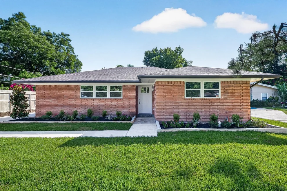 Unit for sale at 5427 Bliss Street, Houston, TX 77017