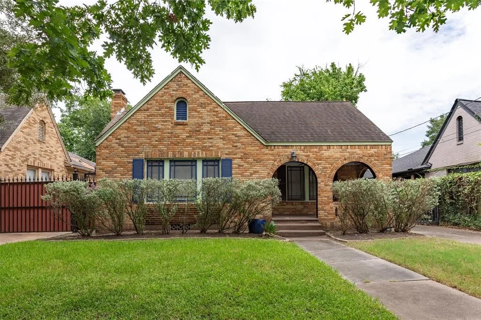 Unit for sale at 2415 Elmen Street, Houston, TX 77019