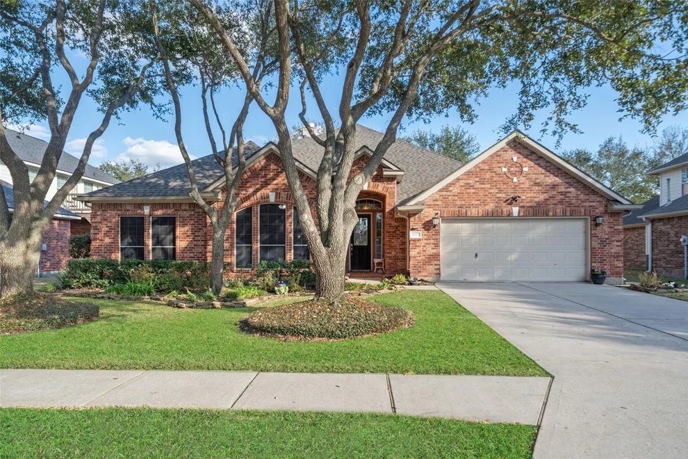 Unit for sale at 16507 E Canterra Circle, Houston, TX 77095