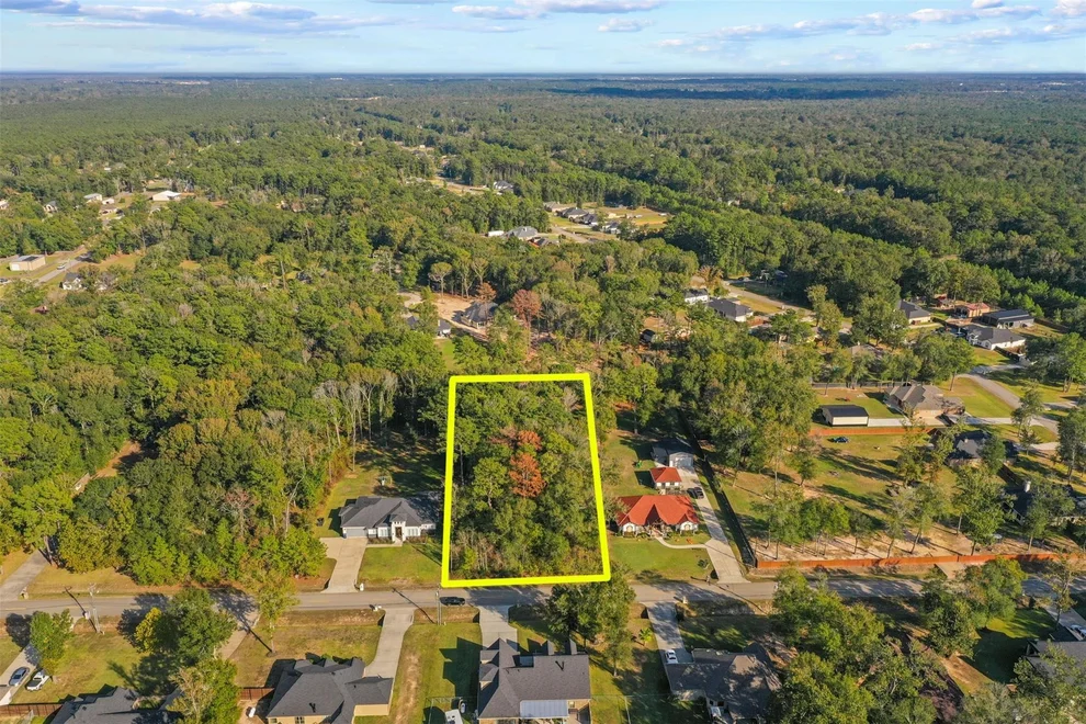Unit for sale at 17127 S Mesa Drive, Splendora, TX 77372
