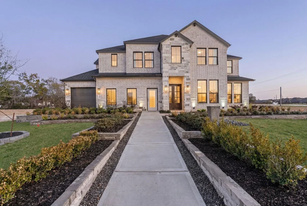 Unit for sale at 2304 Friendswood Trail, Friendswood, TX 77546