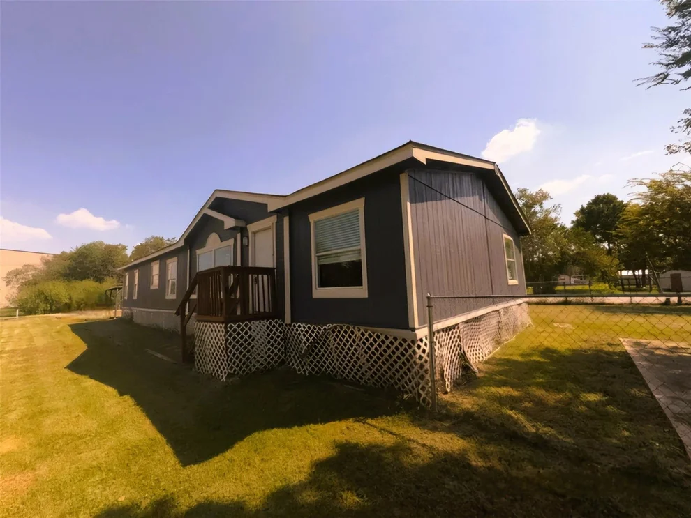Unit for sale at 7102 King Street, Manvel, TX 77578