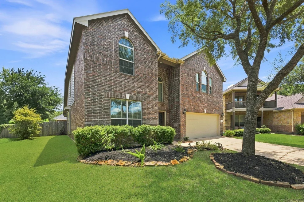 Unit for sale at 17806 Dappled Walk Way, Cypress, TX 77429