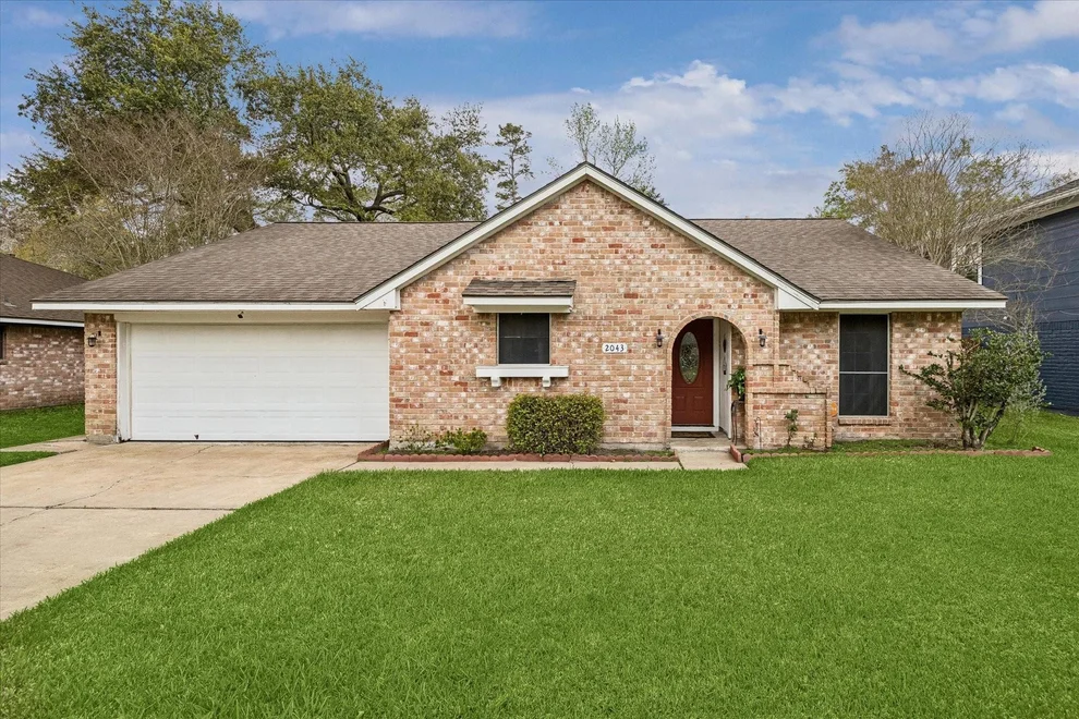 Unit for sale at 2043 Middle Creek Drive, Houston, TX 77339