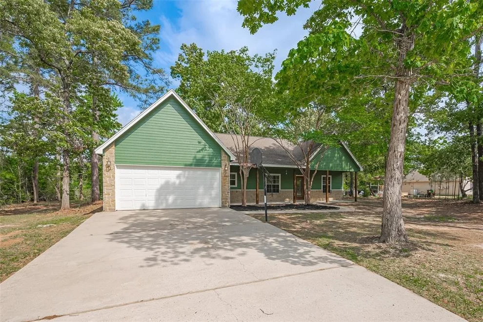 Unit for sale at 9637 Roda Drive, Conroe, TX 77303