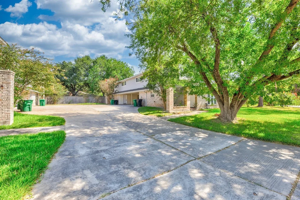Unit for sale at 10810 Sugar Hill Drive, Houston, TX 77042