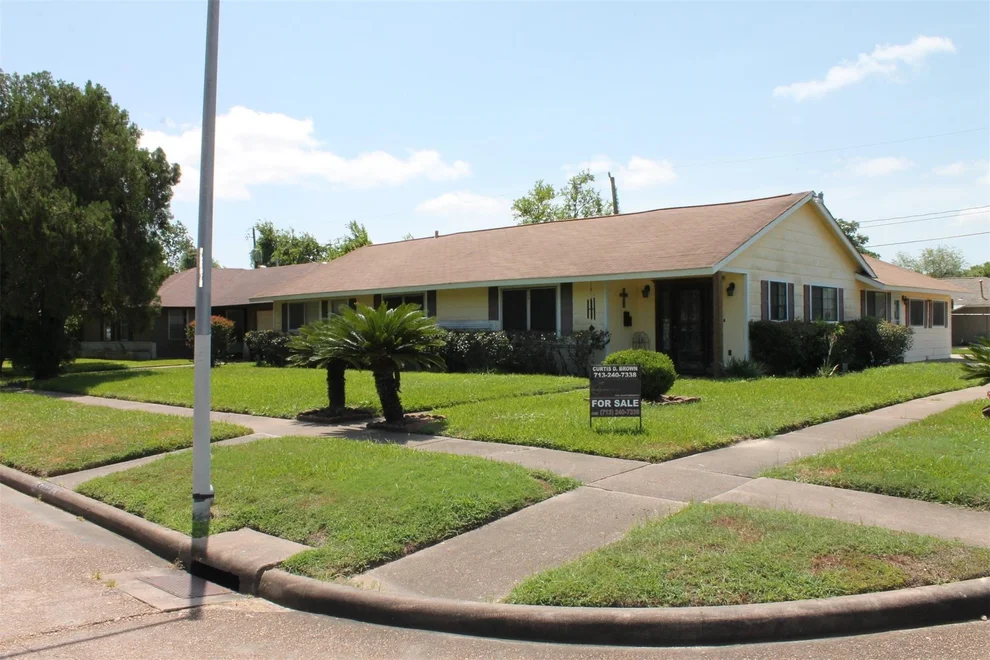 Unit for sale at 5802 Overdale Street, Houston, TX 77033
