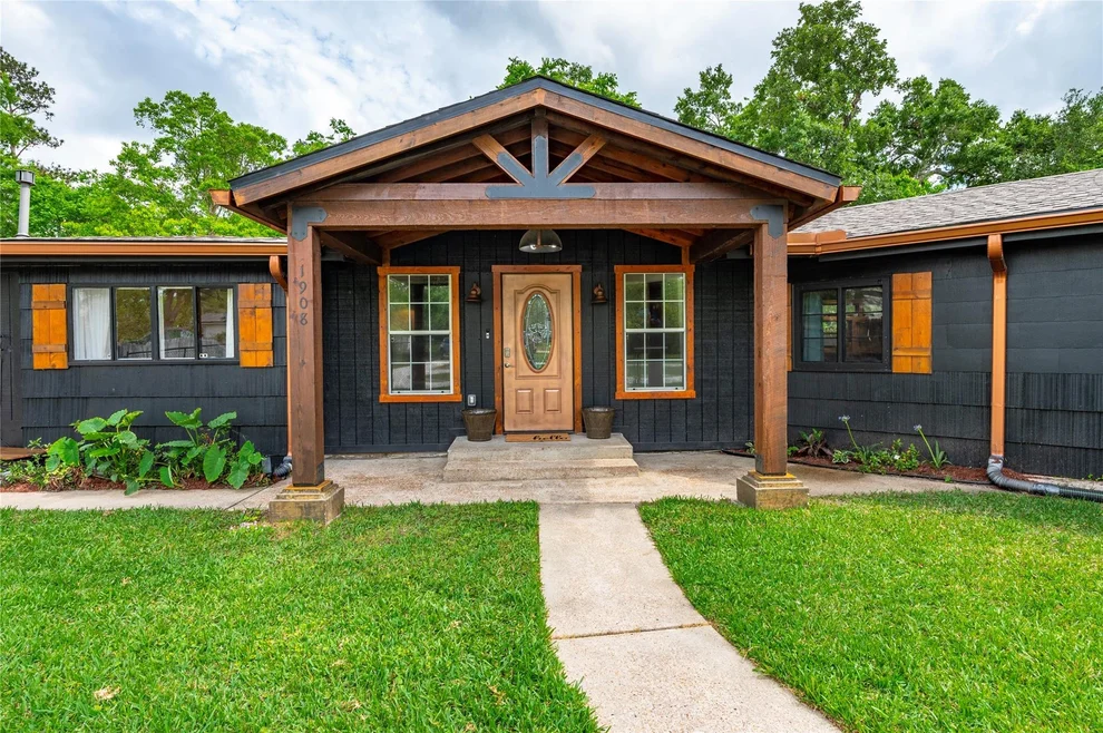 Unit for sale at 1908 Deats Road, Dickinson, TX 77539