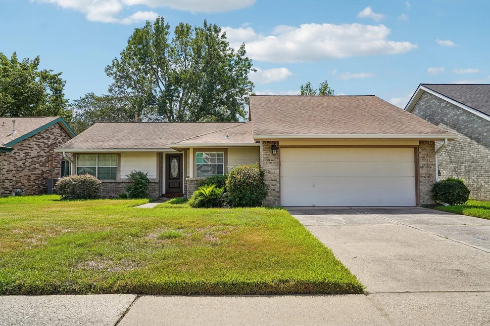 Unit for sale at 10219 Sand Pass Lane, Houston, TX 77064