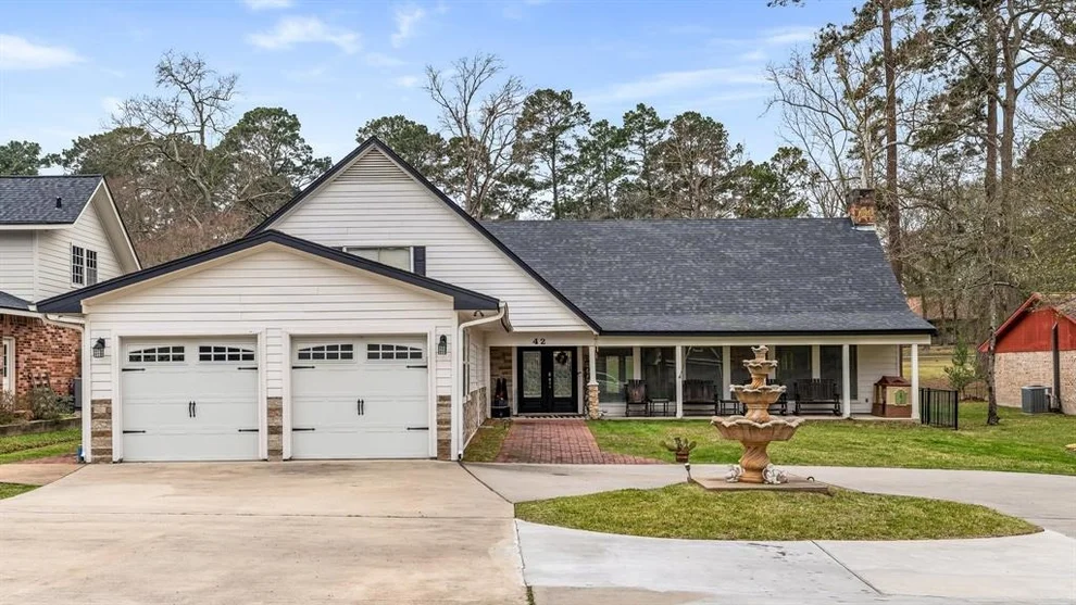 Unit for sale at 42 Cherry Hill Drive, Conroe, TX 77304