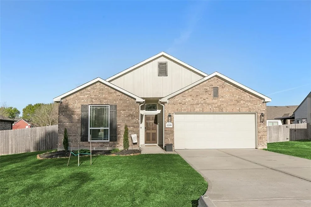 Unit for sale at 12199 Lake Conroe Hills Drive, Willis, TX 77318