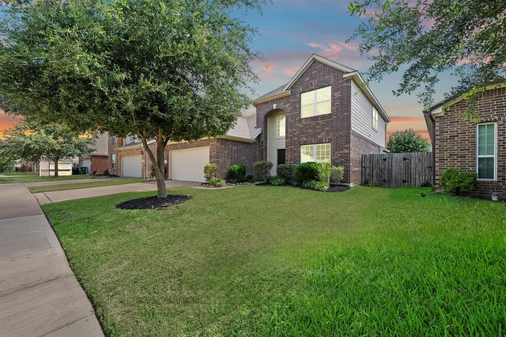 Unit for sale at 10735 Wall Fern Way, Houston, TX 77034