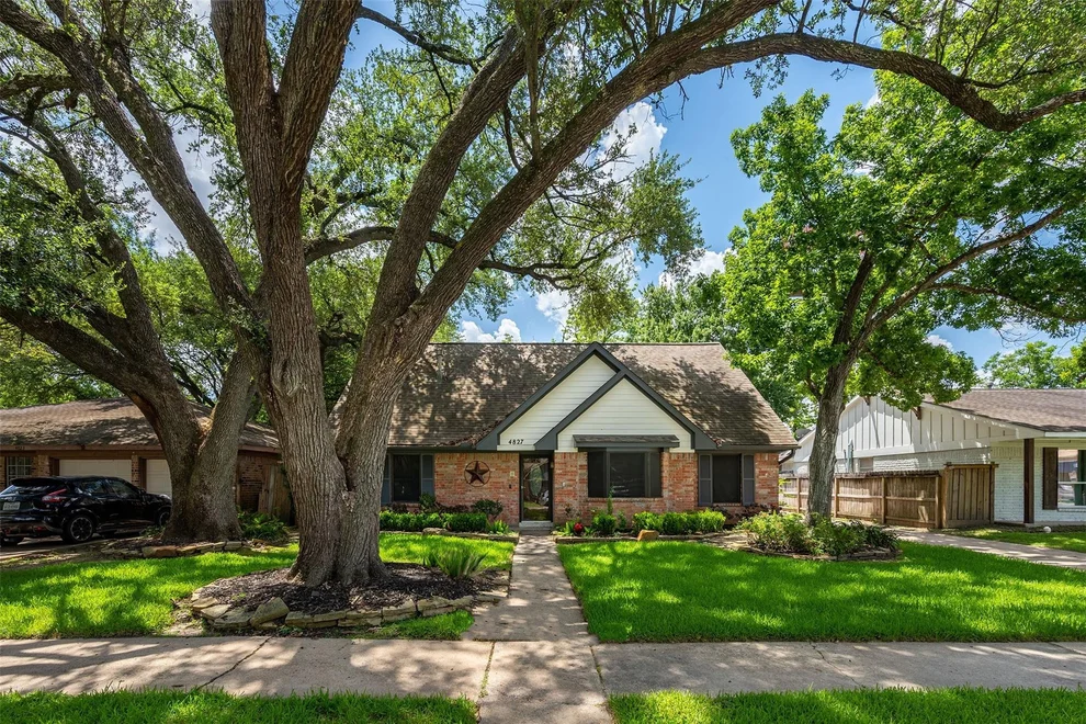 Unit for sale at 4827 Elmbrook Drive, Spring, TX 77388