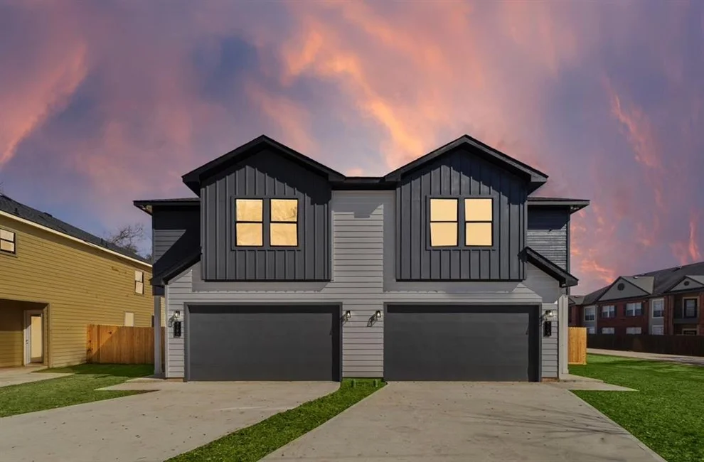 Unit for sale at 516 Clinton Street, Conroe, TX 77301