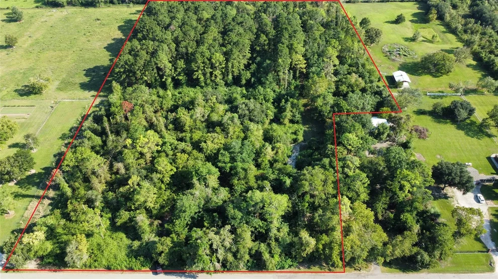 Unit for sale at 4925 County Road 435, Alvin, TX 77511