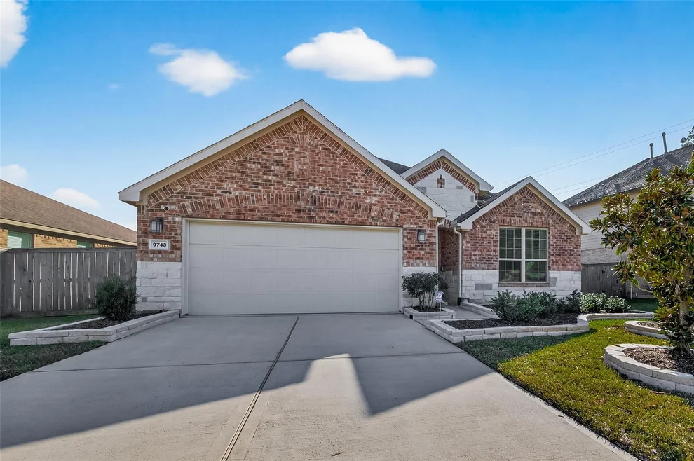 Unit for sale at 9743 Birdsnest Court, Spring, TX 77379