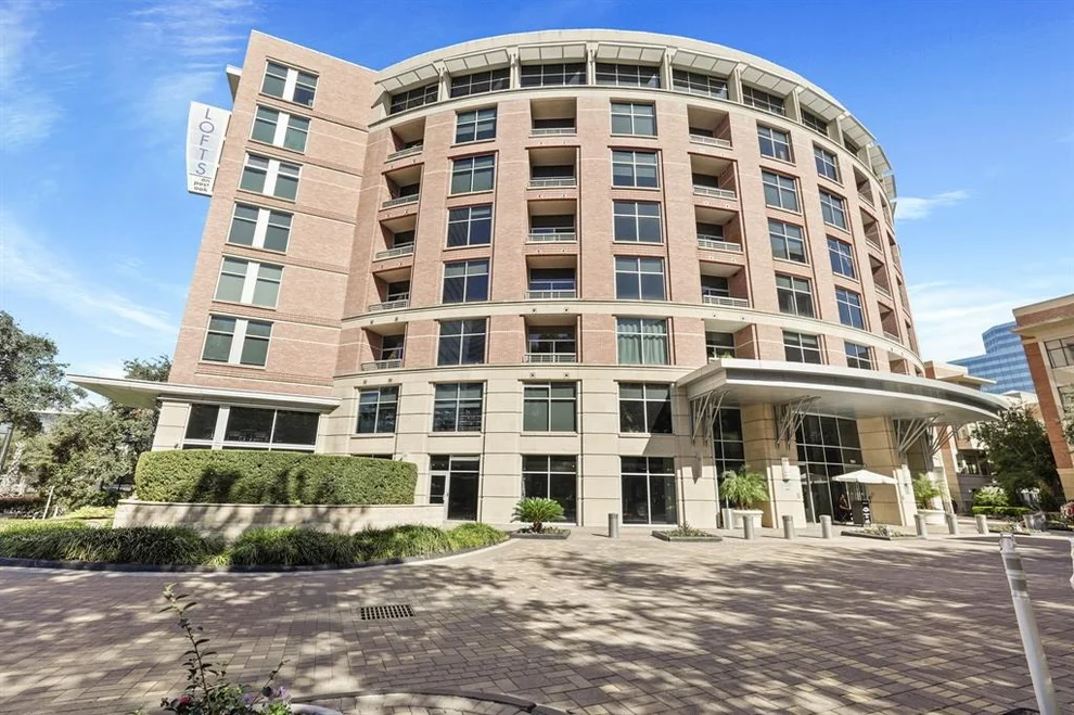 Unit for sale at 1901 Post Oak Boulevard, Houston, TX 77056