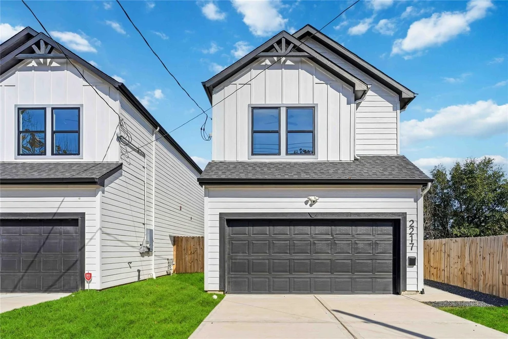 Unit for sale at 2217 Lee Street, Houston, TX 77026