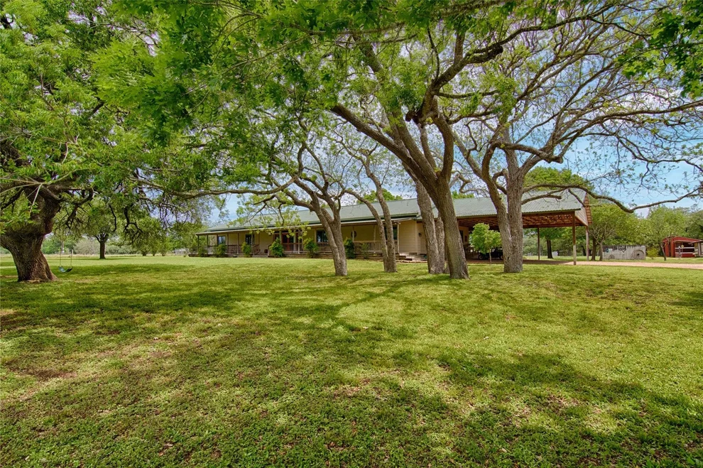Unit for sale at 7755 Fm 1295, Moulton, TX 77975