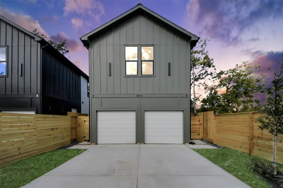 Unit for sale at 7911 Lynette Street, Houston, TX 77028