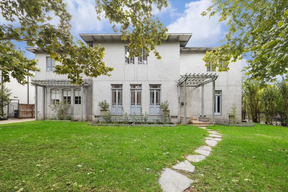 Unit for sale at 3619 Robinhood Street, West University Place, TX 77005