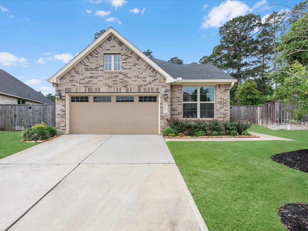 Unit for sale at 35472 Woodtrace Circle, Pinehurst, TX 77362