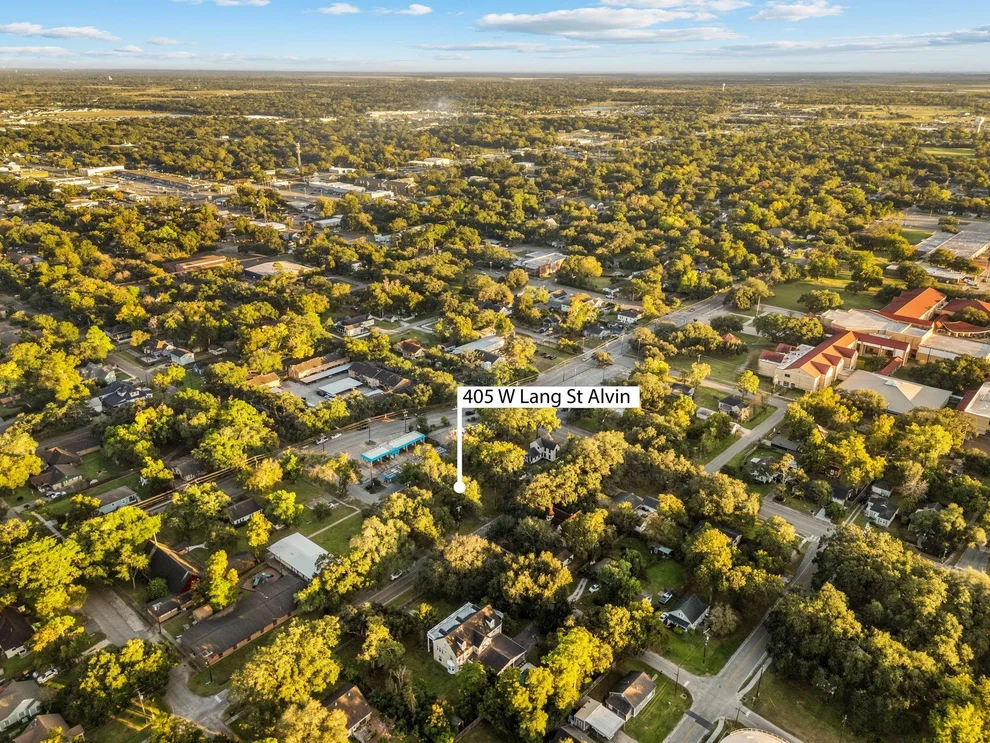 Unit for sale at 405 W Lang Street, Alvin, TX 77511