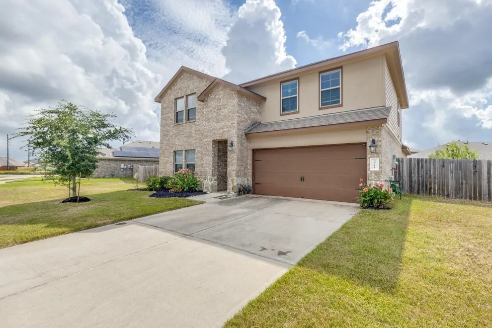 Unit for sale at 3711 Canyon Shore Lane, Missouri City, TX 77459