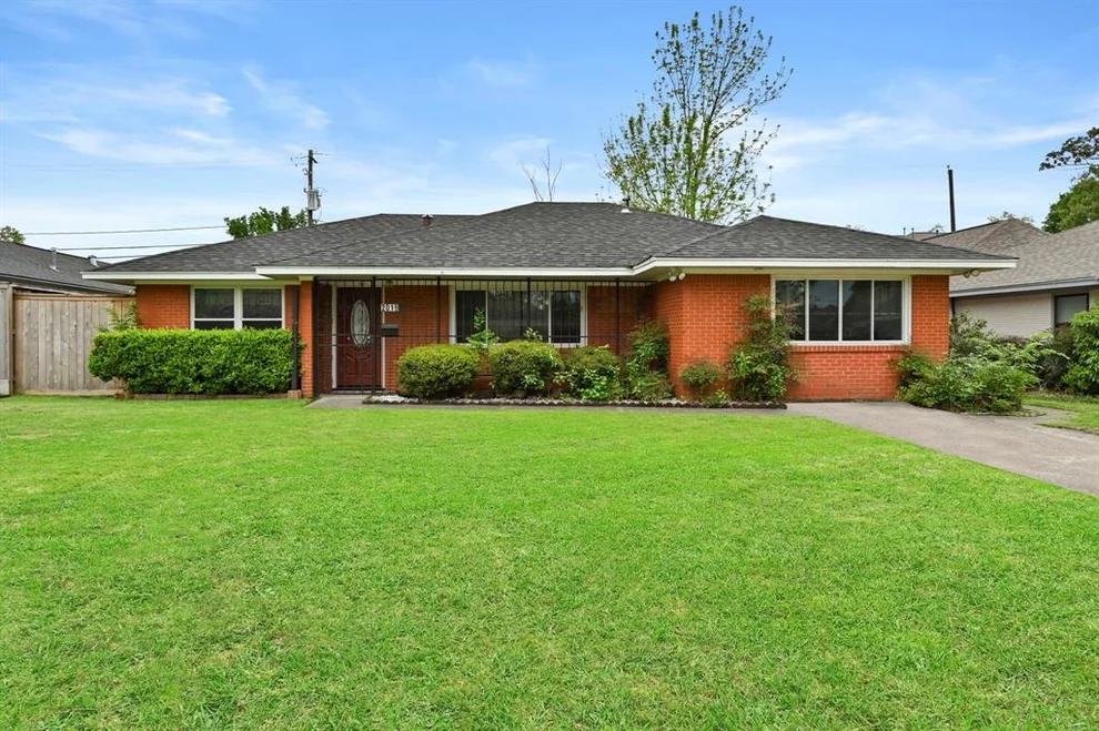 Unit for sale at 2019 Chantilly Lane, Houston, TX 77018