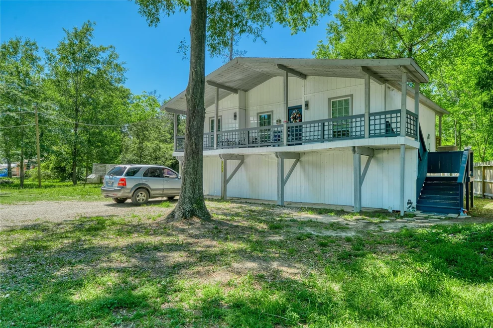 Unit for sale at 22418 E Shorewood Loop E, Houston, TX 77336