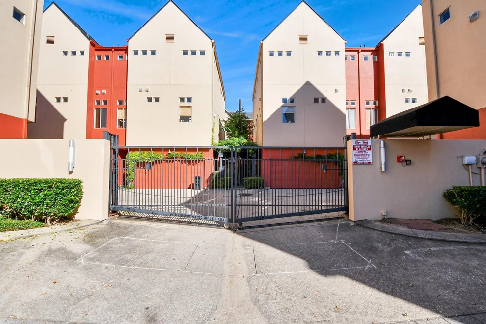 Unit for sale at 2436 Bissonnet Street, Houston, TX 77005