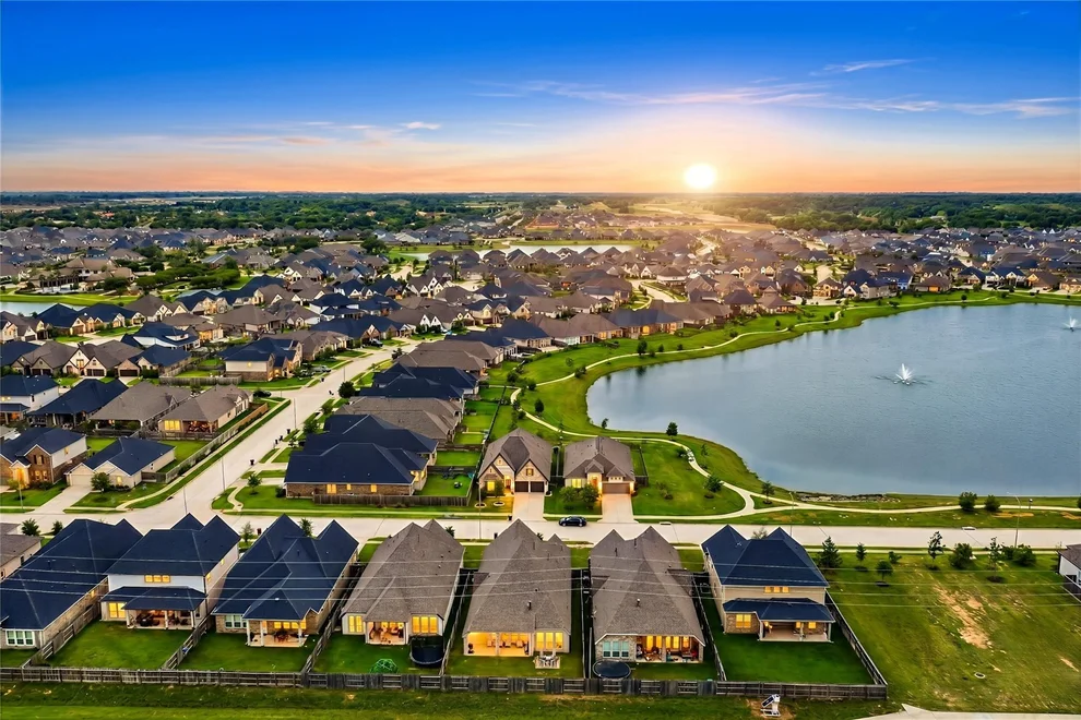 Unit for sale at 20514 Yearling Pasture Lane, Tomball, TX 77377