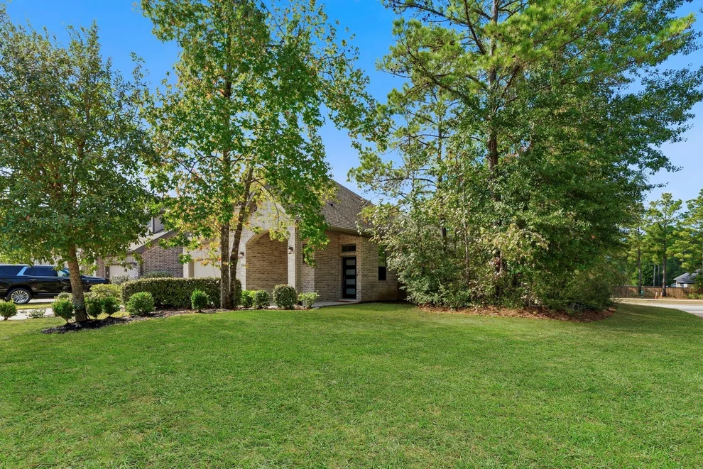 Unit for sale at 108 Sugar Peak Court, Montgomery, TX 77316