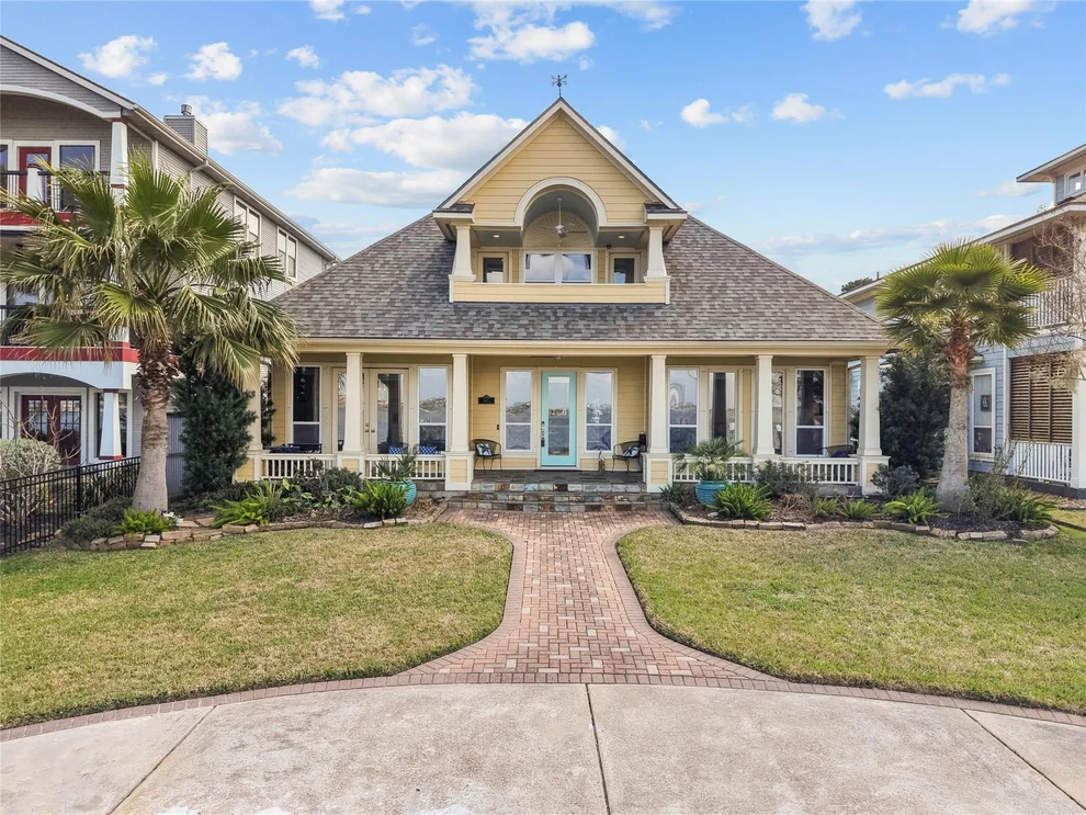 Unit for sale at 1207 N Shore Drive, Clear Lake Shores, TX 77565