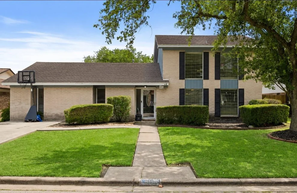Unit for sale at 1809 20th Avenue N, Texas City, TX 77590
