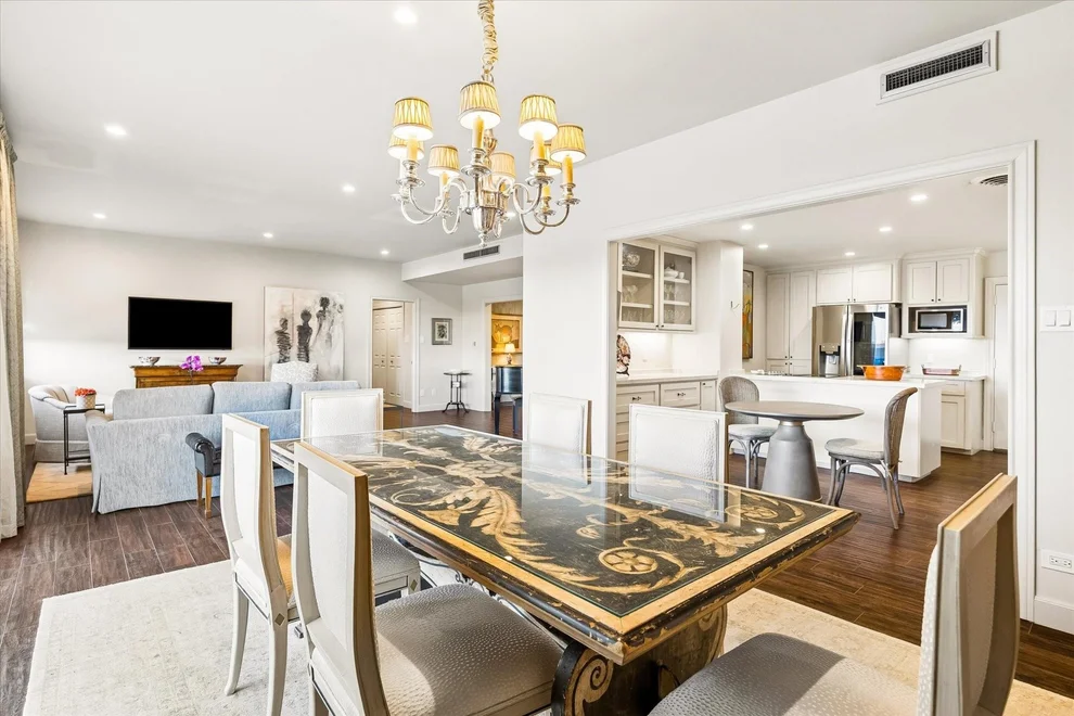 Unit for sale at 2929 Buffalo Speedway, Houston, TX 77098
